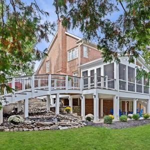 hm39-Landsc100-250K_MichaelNashDesignBuild